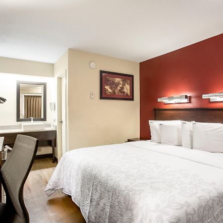 Red Roof Inn Plus + Boston - Framingham Exterior photo