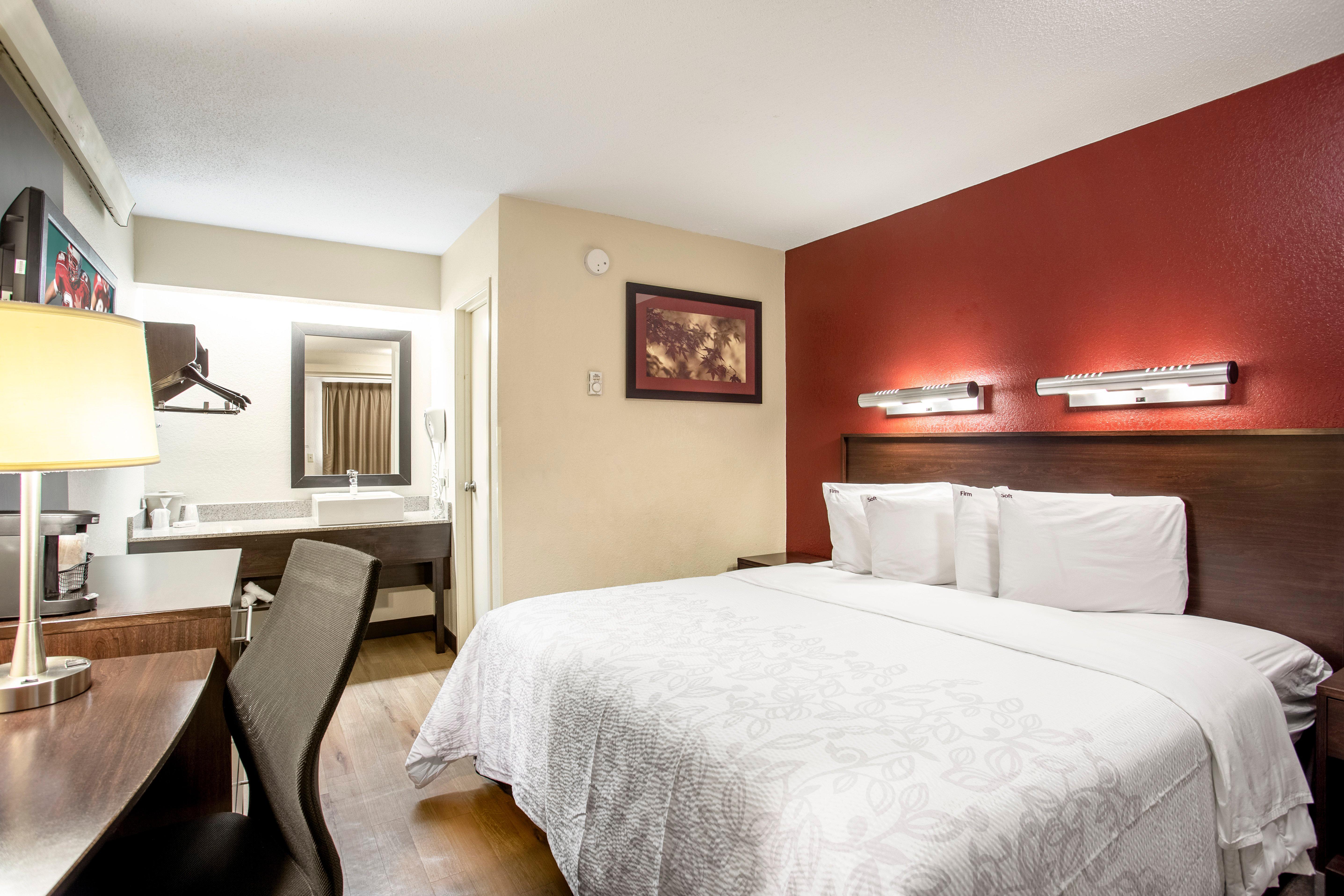 Red Roof Inn Plus + Boston - Framingham Exterior photo