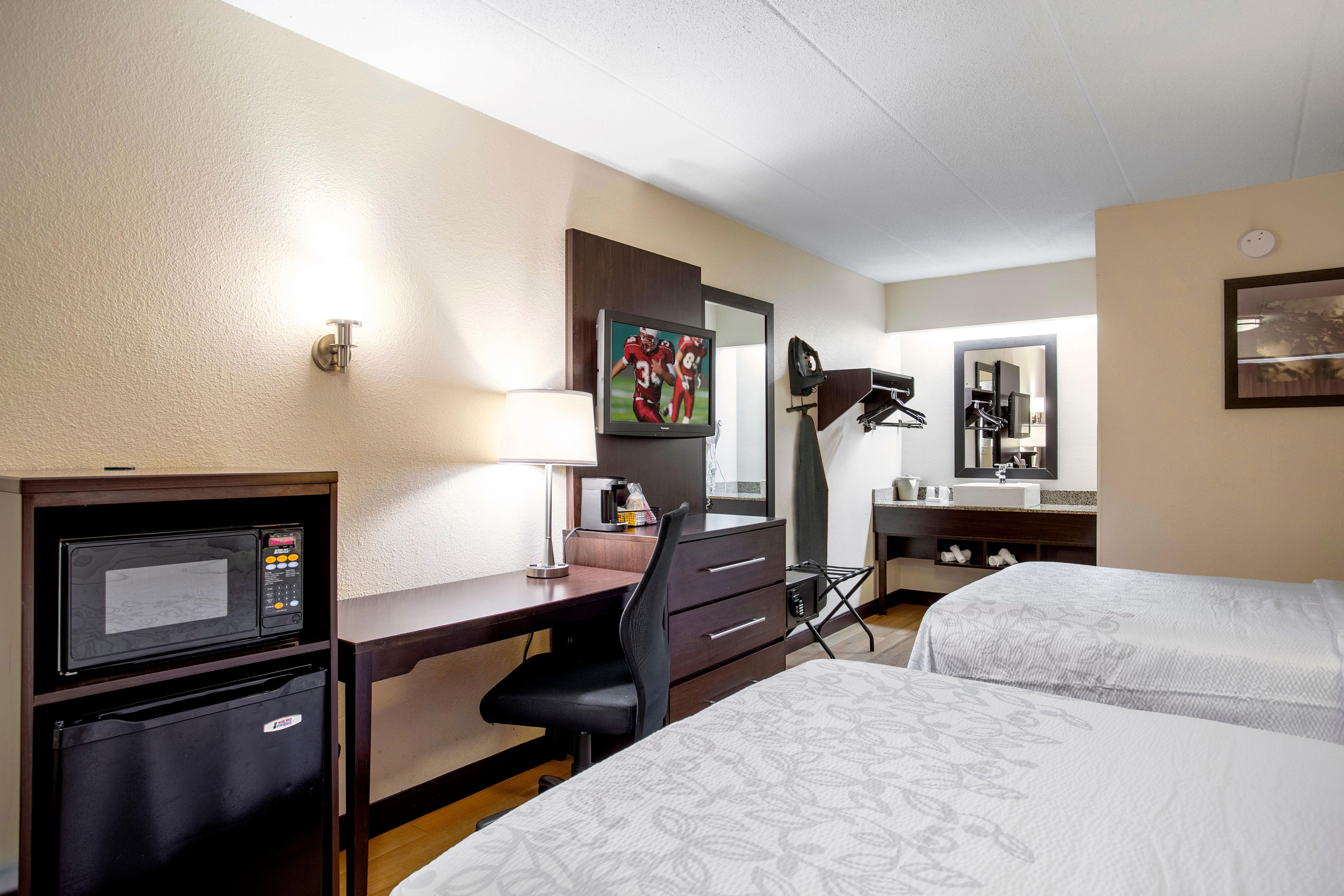 Red Roof Inn Plus + Boston - Framingham Exterior photo