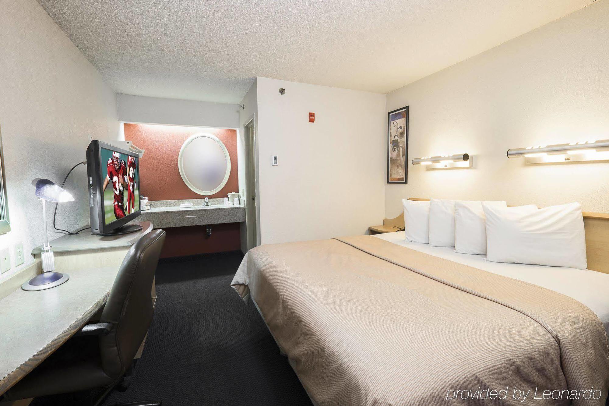 Red Roof Inn Plus + Boston - Framingham Exterior photo